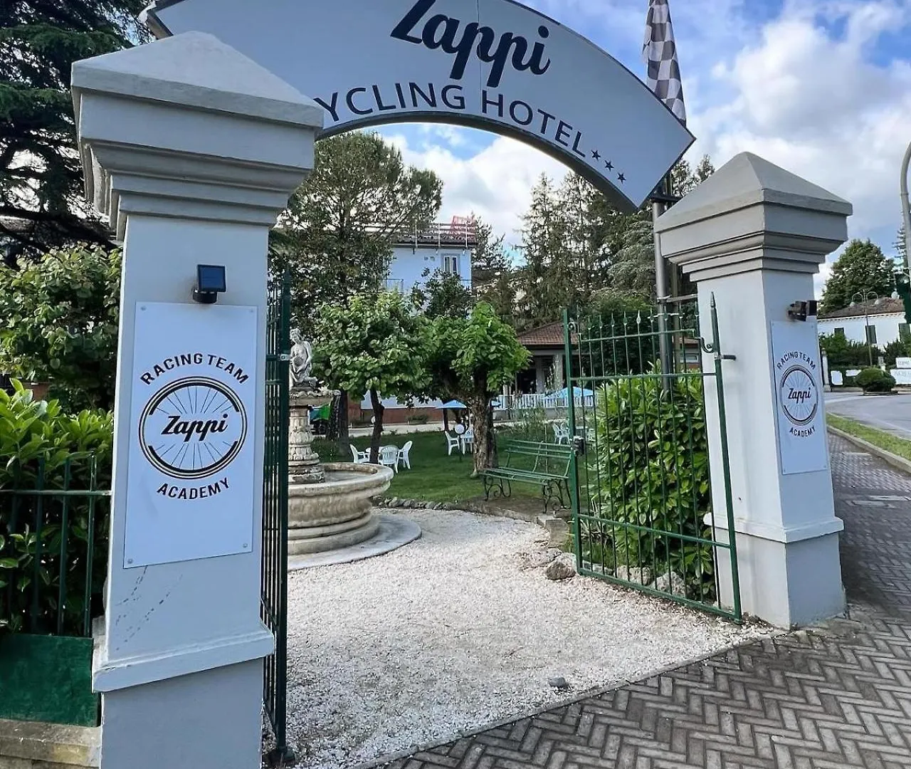 Zappi Cycling Hotel Riolo Terme